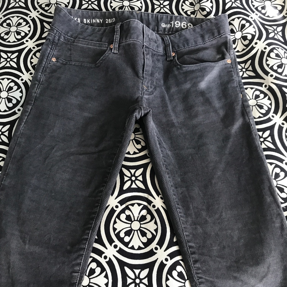 Grey Gap skinny corduroy pants